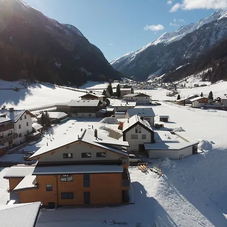 Chardonnay Apartment